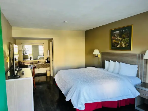 Alpine Valley Inn 6
