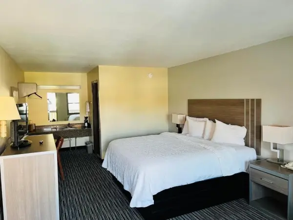Alpine Valley Inn 8